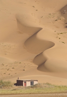 沙漠的房屋图片