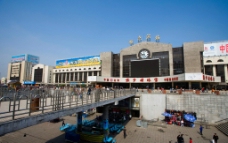 哈尔滨火车站图片
