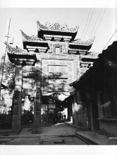传统古街巷怀旧黑白照片图片
